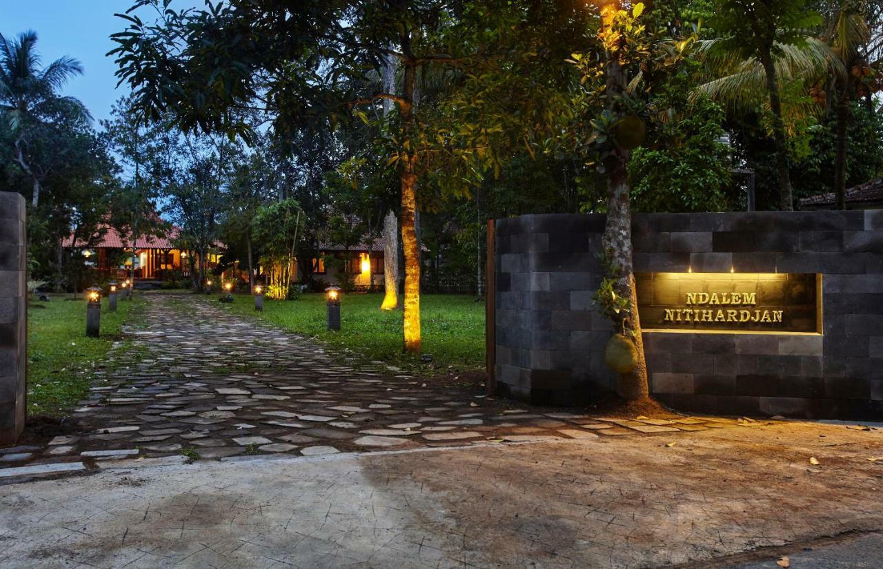 Ndalem Nitihardjan Magelang Exterior foto